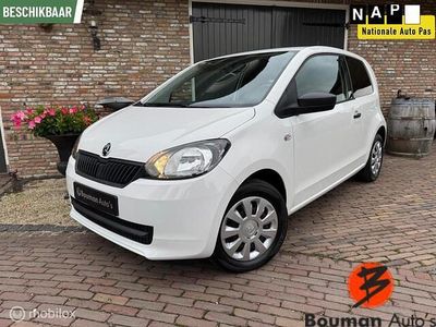Wit Gebruikt 2016 VW up! take up! Hatchback | € 4.450 (Eerlijke prijs)