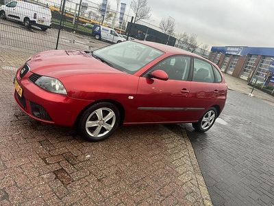 Rood Gebruikt 2008 Seat Ibiza Hatchback | € 1.750 (Goede deal)