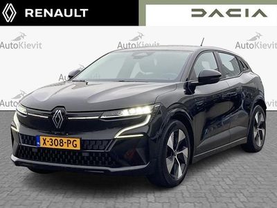 Zwart (metallic) Gebruikt 2023 Renault Mégane IV Evolution Hatchback | € 24.950