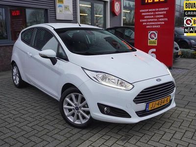 Wit Gebruikt 2016 Ford Fiesta Titanium Hatchback | € 8.495 (Eerlijke prijs)