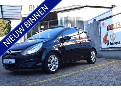 Occasion Opel Corsa Cosmo 2014 Zwart Hatchback