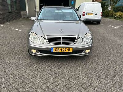 Mercedes E320