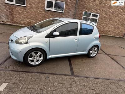 Blauw Occasion 2005 Toyota Aygo Hatchback | € 2.350 (Eerlijke prijs)