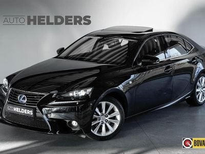 Zwart Occasion 2016 Lexus IS300h Sedan | € 17.950 (Goede deal)