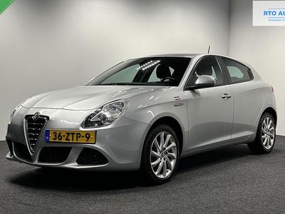 Grijs Gebruikt 2013 Alfa Romeo Giulietta Veloce Hatchback | € 8.500 (Eerlijke prijs)
