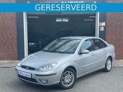 Occasion Ford Focus Ghia 101 PK (74 kW) 2002 Grijs Sedan