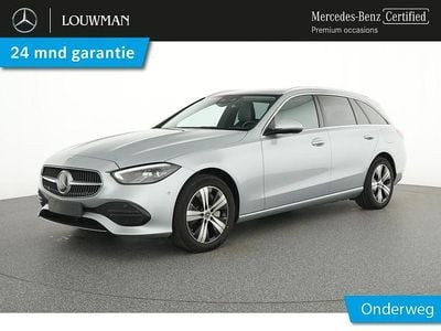 Licht hightechzilver metaalkleur metallic Occasion 2023 Mercedes C300 Stationwagen | € 38.945 (Super prijs)