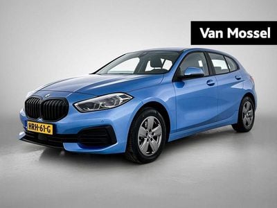 Occasion BMW 118 Executive 136 PK (100 kW) 2021 Blauw Hatchback