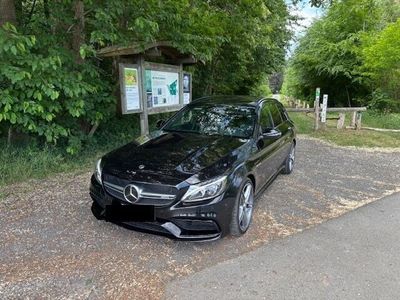 Mercedes C63 AMG