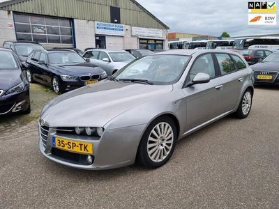 tweedehands Alfa Romeo 159 Sportwagon 2.2 JTS Distinctive NAV.+ Clima Bj:2006 NAP!