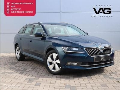 Blauw Occasion 2017 Skoda Superb Style Stationwagen | € 16.899 (Eerlijke prijs)