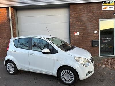 Wit Gebruikt 2012 Opel Agila Edition Hatchback | € 5.499 (Eerlijke prijs)