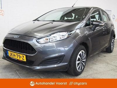 Grijs Gebruikt 2016 Ford Fiesta Hatchback | € 8.745 (Eerlijke prijs)