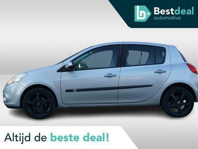 tweedehands Renault Clio 1.2 TCe Sélection Business | Navi | Cruise | Airco