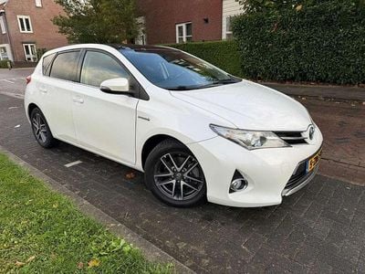 Toyota Auris Hybrid