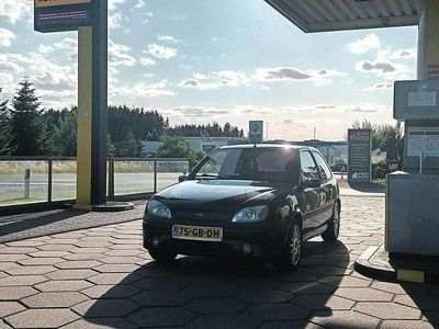 Zwart Gebruikt 2000 Ford Fiesta Sport Hatchback | € 1.500