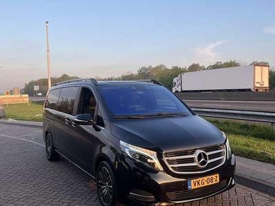 Zwart Gebruikt 2015 Mercedes V250 Avantgarde MPV | € 21.999 (Eerlijke prijs)