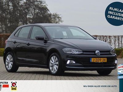 Zwart Occasion 2020 VW Polo Highline Hatchback | € 18.290 (Eerlijke prijs)