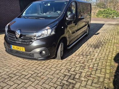 Zwart (metallic) Occasion 2015 Renault Trafic MPV | € 6.950