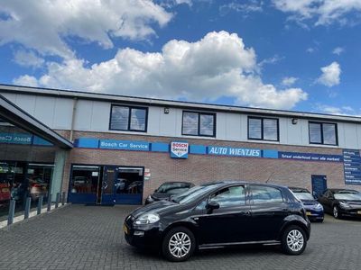 Zwart Gebruikt 2014 Fiat Punto Evo Pop Hatchback | € 2.950 (Eerlijke prijs)