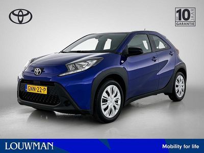 Blauw Gebruikt 2024 Toyota Aygo X Play SUV | € 16.945 (Super prijs)