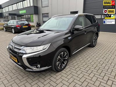 Occasion Mitsubishi Outlander P-HEV Edition 121 PK (88 kW) 2015 Zwart SUV