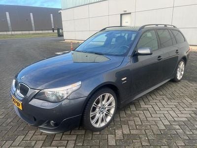 Grijs (metallic) Occasion 2008 BMW 530 M Sport Stationwagen | € 8.950 (Eerlijke prijs)