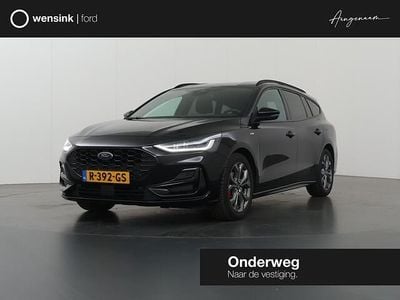 Zwart Gebruikt 2022 Ford Focus ST-Line Stationwagen | € 18.835 (Eerlijke prijs)
