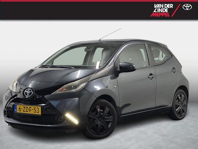 Occasion Toyota Aygo X-play 69 PK (50 kW) 2014 Grijs Hatchback