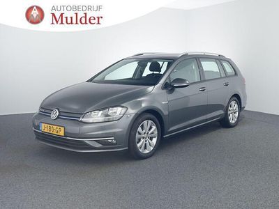 Grijs Gebruikt 2020 VW Golf VIII Comfortline Stationwagen | € 18.945 (Eerlijke prijs)