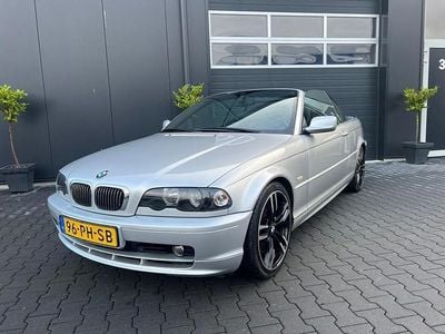 BMW 323