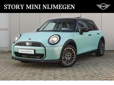 Groen Nieuw 2025 Mini Cooper Classic Hatchback | € 41.700 (Duur)