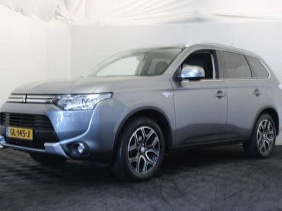 Mitsubishi Outlander P-HEV