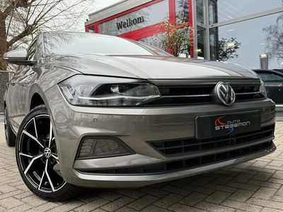 Grijs Occasion 2018 VW Polo Beats Hatchback | € 12.450 (Eerlijke prijs)