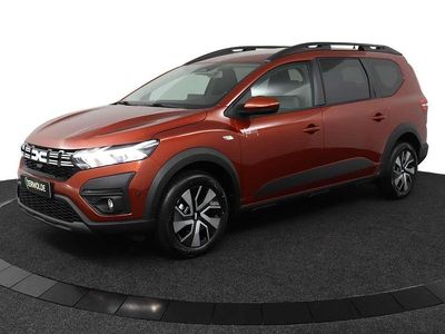 Bruin Nieuw 2025 Dacia Jogger Expression MPV | € 28.048 (Eerlijke prijs)