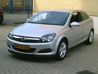 Opel Astra GTC