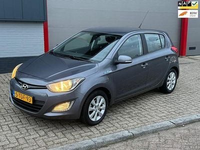 Grijs Gebruikt 2014 Hyundai i20 Hatchback | € 3.249 (Eerlijke prijs)
