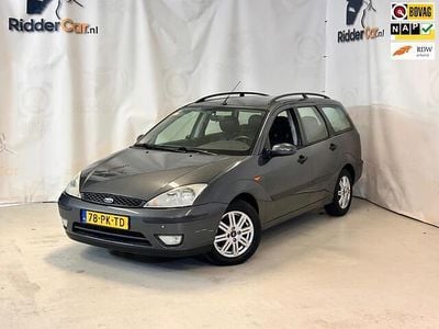 Grijs Occasion 2004 Ford Focus Futura Stationwagen | € 1.199 (Goede deal)