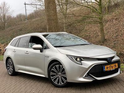 tweedehands Toyota Corolla Touring Sports 1.8 Hybrid Executive TOPSTAAT ! ZEER LUXE UITVOERING! INCLUSIEF 2 JAAR GARANTIE