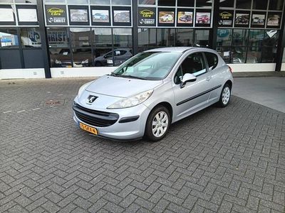 tweedehands Peugeot 207 1.4 VTi Cool 'n Blue