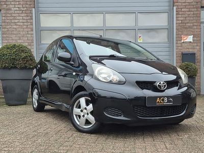 Zwart Occasion 2011 Toyota Aygo Cool Hatchback | € 5.400 (Iets duurder)