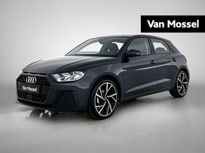 Grijs Gebruikt 2024 Audi A1 Sportback Proline Hatchback | € 26.900 (Iets duurder)