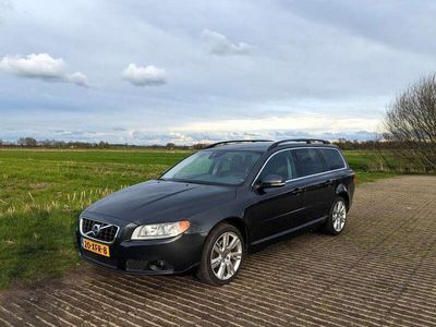 tweedehands Volvo V70 T4 Limited Edition Automaat in zeer goede staat