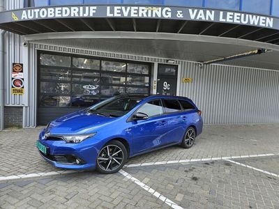 tweedehands Toyota Auris Touring Sports 1.8 Hybrid Special Edition LM velgen/Cruise control/ Rijklaar prijs!