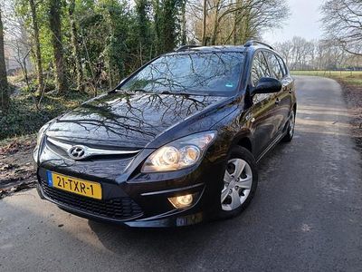 Zwart Occasion 2012 Hyundai i30 Stationwagen | € 3.750 (Eerlijke prijs)
