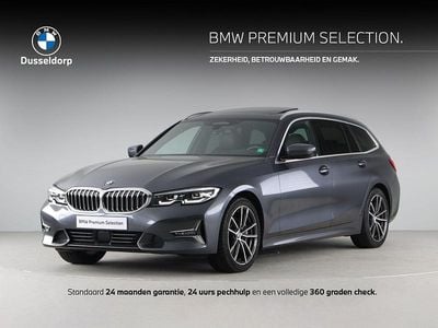 Grijs Occasion 2019 BMW 330 Executive Stationwagen | € 33.900 (Duur)