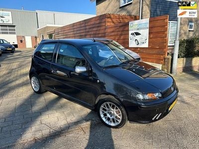 Occasion Fiat Punto 80 PK (58 kW) 2003 Zwart Hatchback