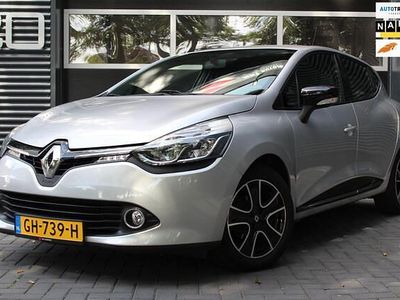 Grijs Gebruikt 2015 Renault Clio IV Expression Hatchback | € 7.750 (Eerlijke prijs)