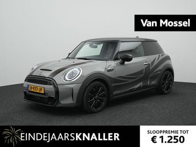 Grijs Gebruikt 2022 Mini Cooper S Hatchback | € 27.900 (Super prijs)