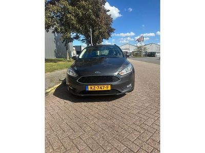 Grijs Gebruikt 2016 Ford Focus Trend Stationwagen | € 9.750 (Eerlijke prijs)